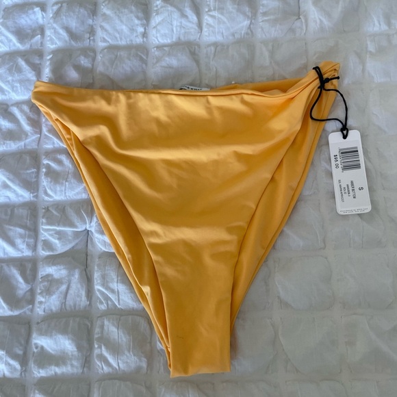 WeWoreWhat Amber bottom in Solid warm apricot - Picture 5 of 7